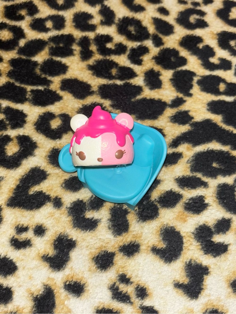num noms swirley shirley